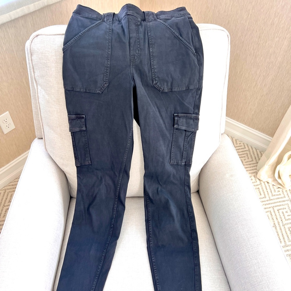 Spanx Twill Cargo Skinny pant.